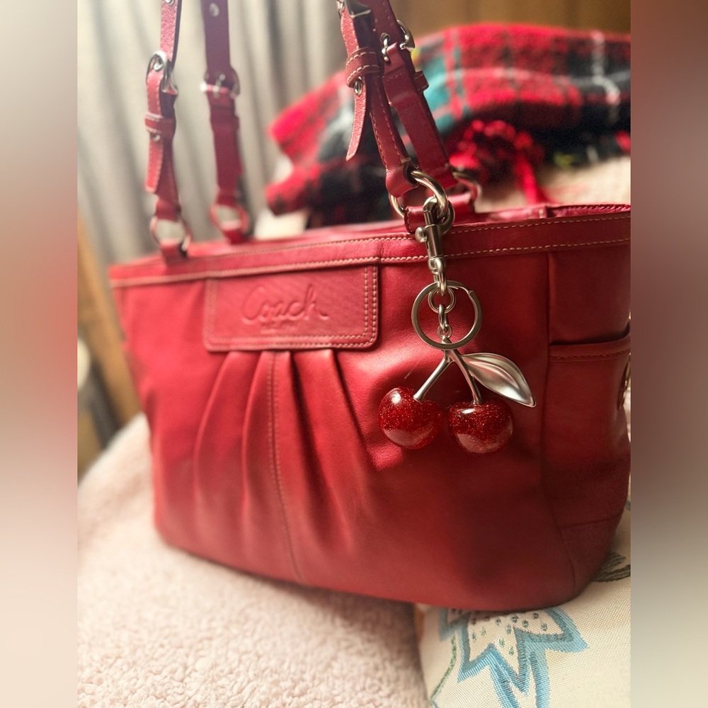 Coach Ashley Y2K Vintage Cherry Leather Shoulder Bag with Cherry Charm F13759 - Picture 2 of 15